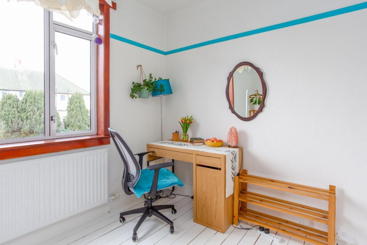 Bright & Spacious Double Room With Garden View- Close To Airport & City Centre Единбург Екстер'єр фото